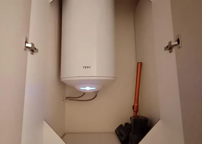 Melania In Complex Royal Towers * バンスコ