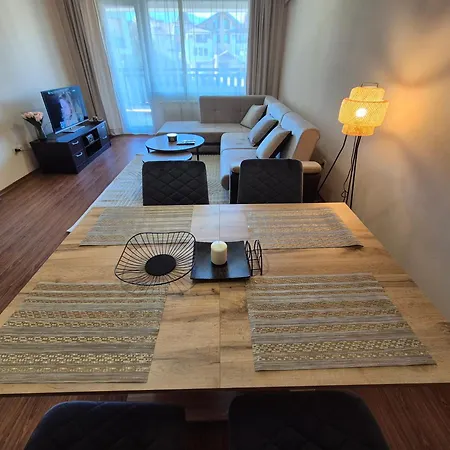 Melania In Complex Royal Towers Bansko