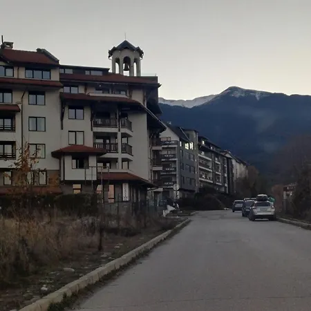 Melania In Complex Royal Towers Lägenhet